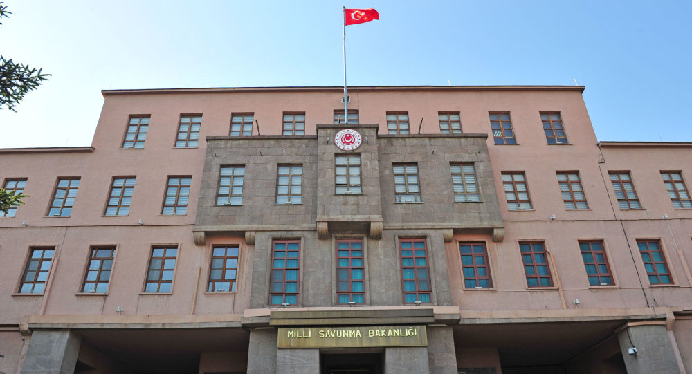 MSB: Barış Pınarı Harekat Bölgesi'nde askeri araç devrildi, bir asker şehit oldu