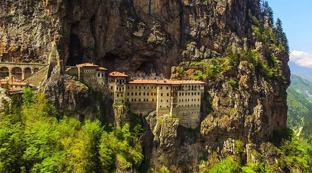 Rus Ortodoks Kilisesi: Sümela Manastırı’nda ayinlerin yeniden başlamasından dolayı sevinçliyiz