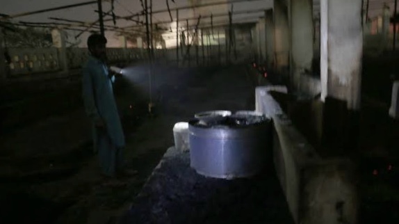 Pakistan'da şiddetli fırtına: 4 ölü