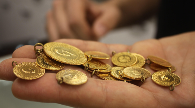 Altın fiyatlarında yükseliş sürüyor: Çeyrek altın 745 lira oldu