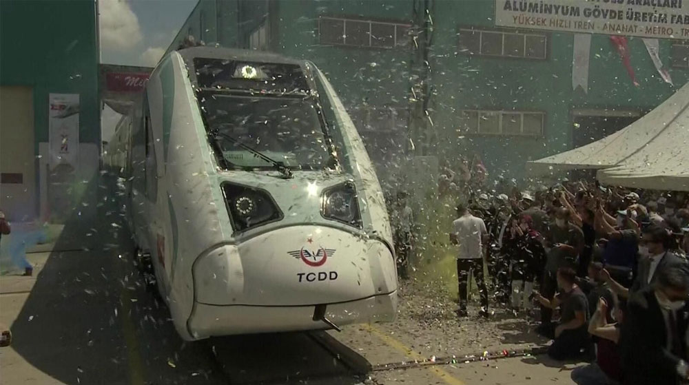 Elektrikli Trenin Fabrika Testleri Başlatıldı
