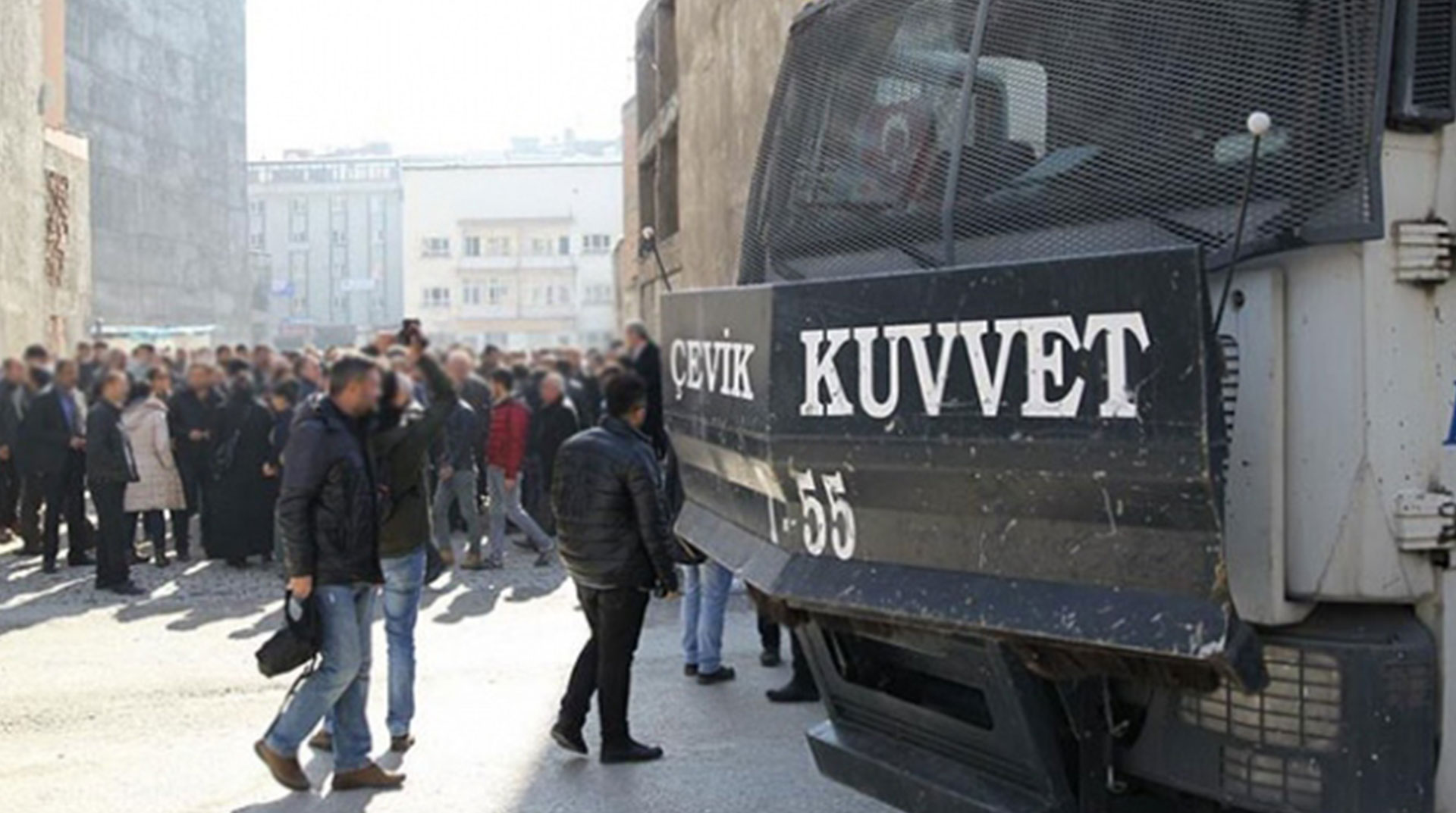 Hakkari'de Gösteri ve Yürüyüşlere Yasak