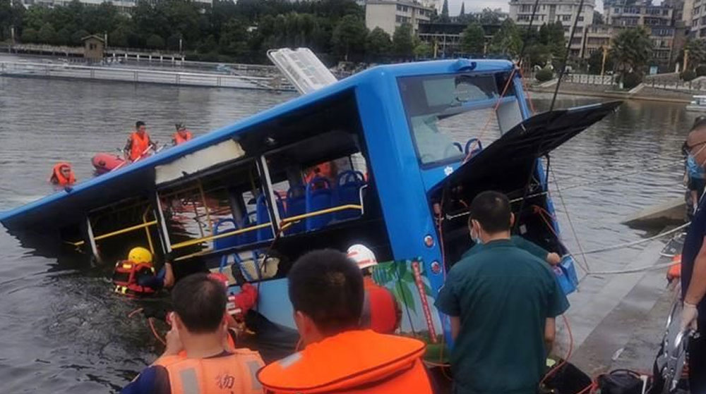 Öğrenci Servisi Kanala Uçtu! 21 Ölü