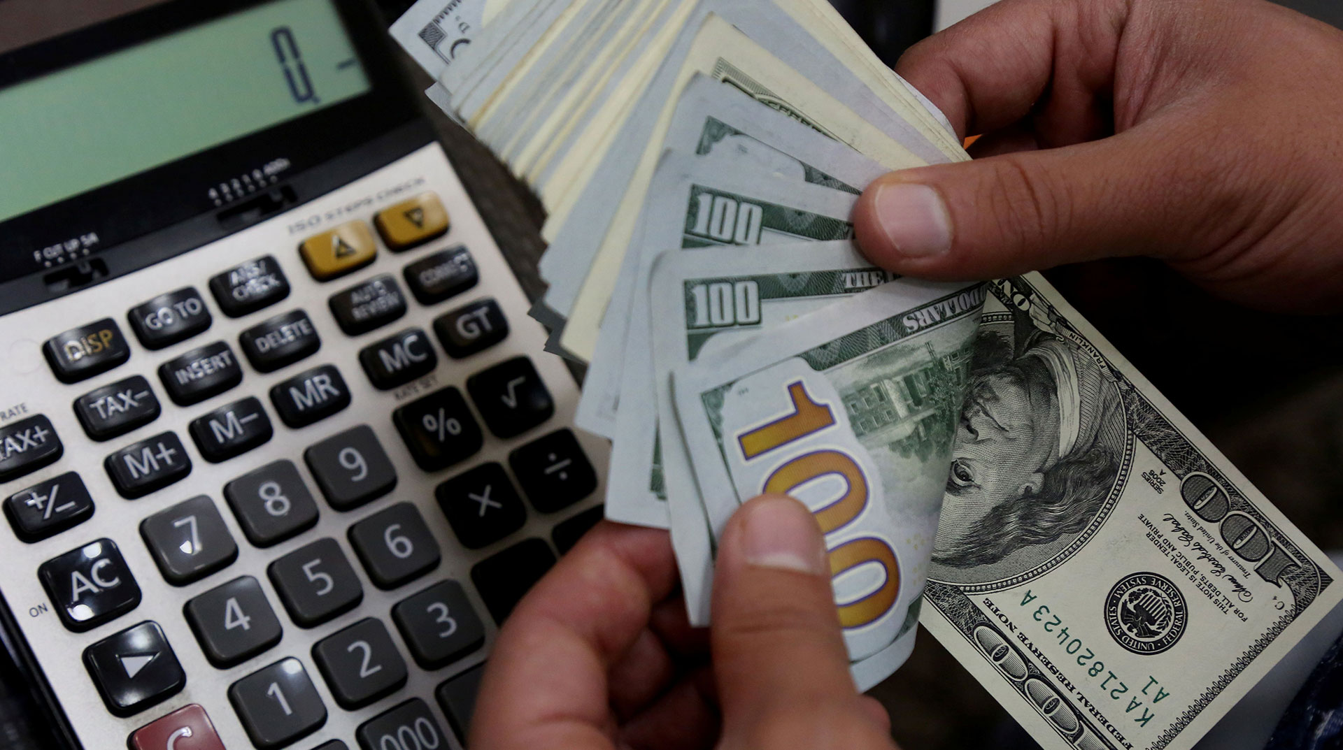 Cari Açık 1.8 Milyar Dolar