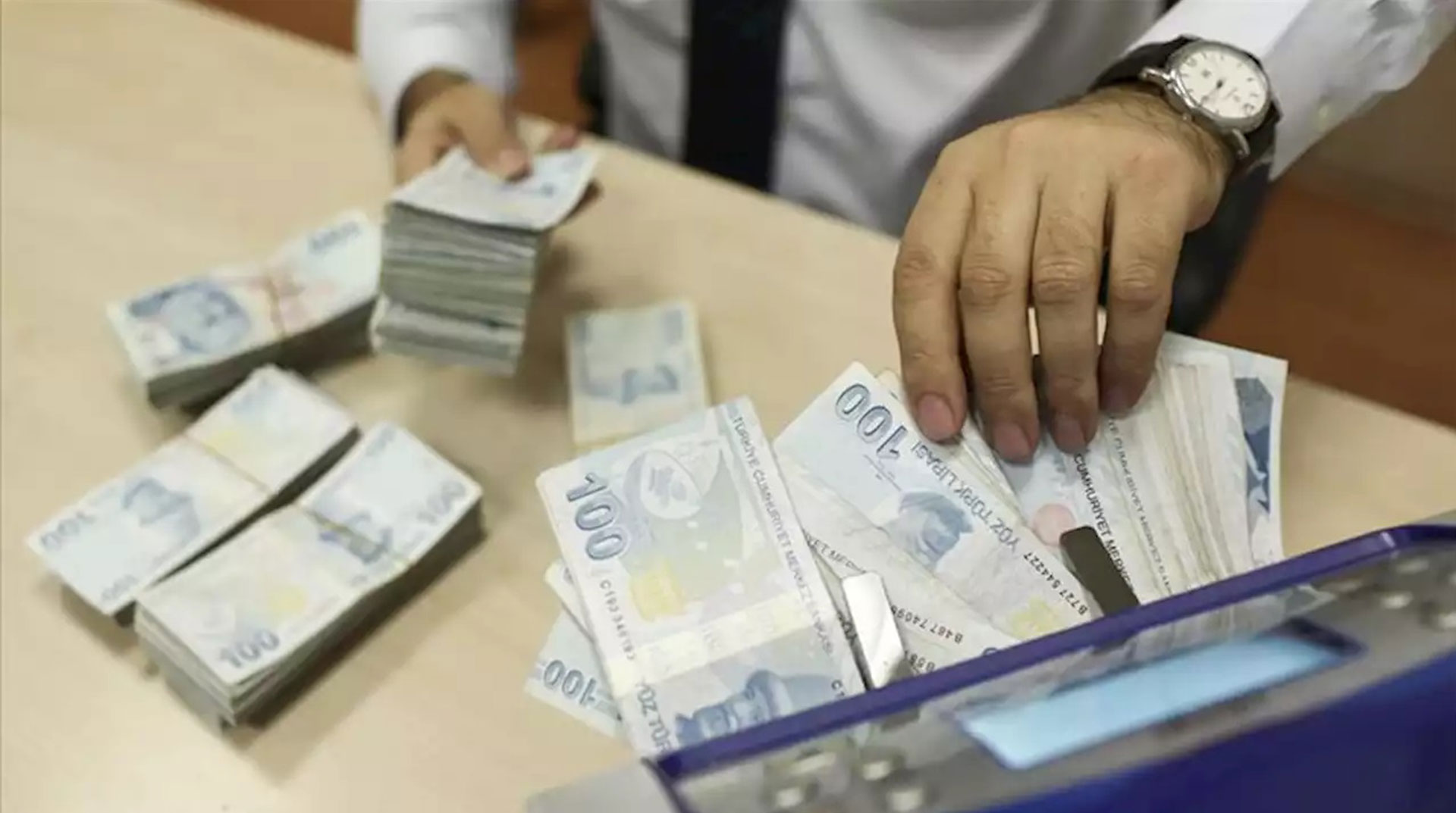 Eylül Ayında Cari Fazla Verildi