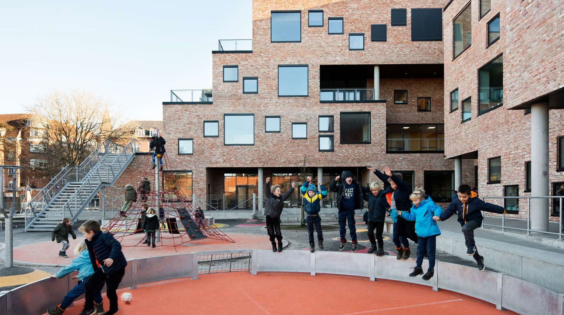 Детский сад в дании. Школа Дании архитектура. Школа архитектуры – Aho, Осло. Норвегия.