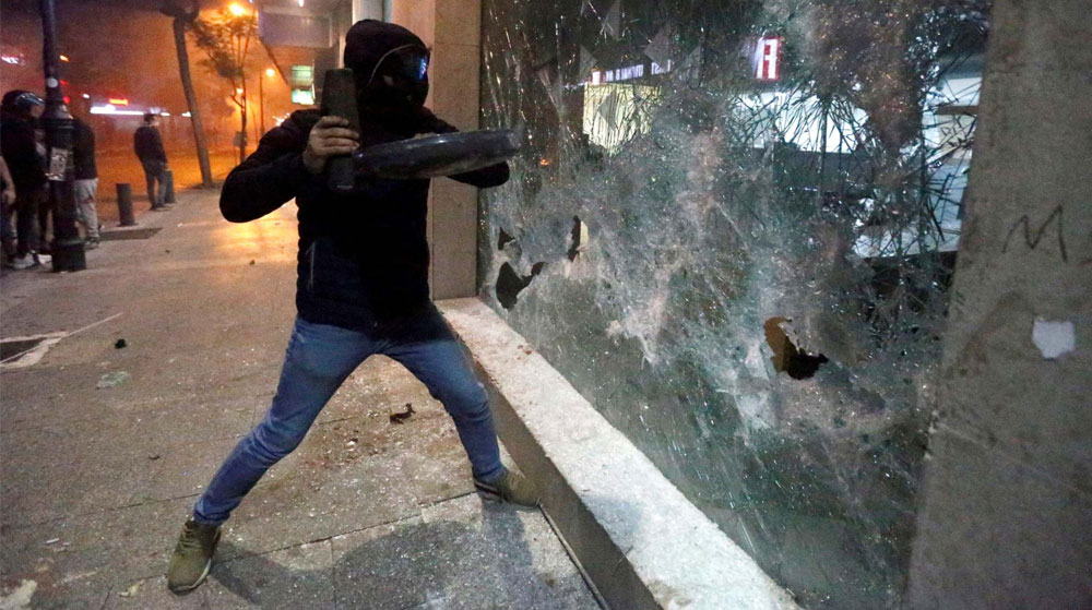 Lübnan'da Ekonomik Kriz Protestoları Sürüyor
