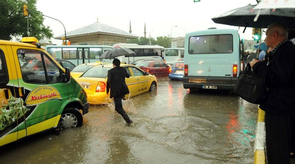Meteoroloji Uyardı: 9 İlde Kuvvetli Yağış Geliyor
