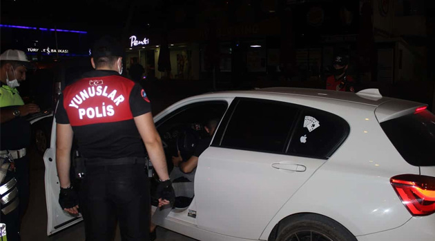Adana’da hava destekli aşayiş uygulaması: 159 sürücüye toplam 93 bin 295 lira ceza