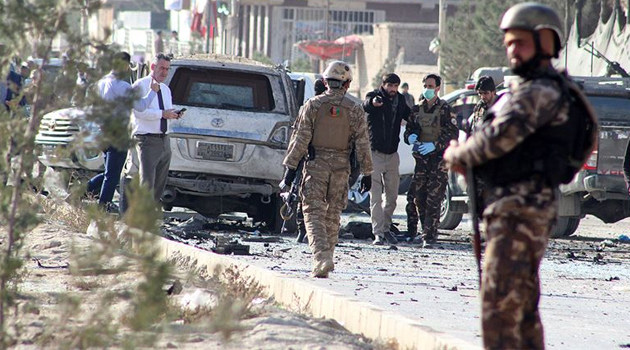 Afganistan'da ABD hava üssü yakınında bombalı saldırı