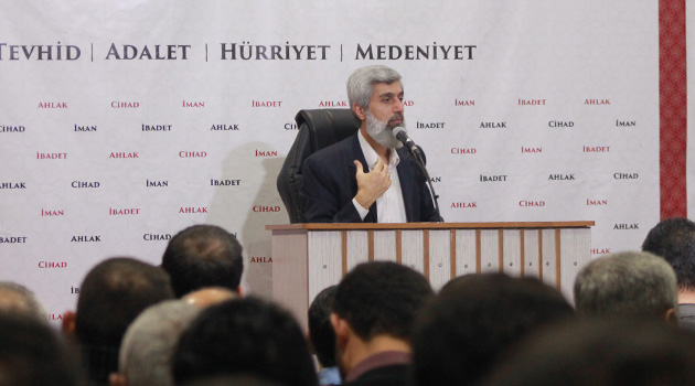 Alparslan Kuytul Hoca, Yusuf Kaplan'ın 'yeniden darbe olabilir' başlıklı makalesini değerlendirdi