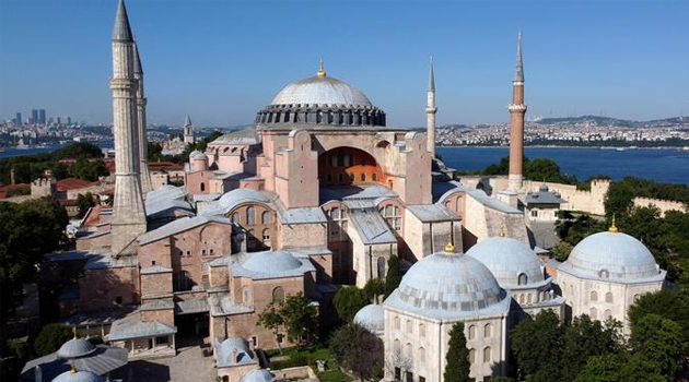 24 Temmuz'da Ayasofya'da içerde 500 kişiyle namaz kılınacak