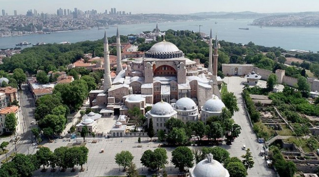 UNESCO: Ayasofya'nın statüsü değişmeden önce bize bildirin