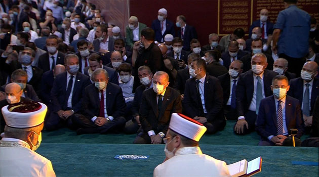 Babacan: Ayasofya büyük sorunları örtmek için getirilen bir olay