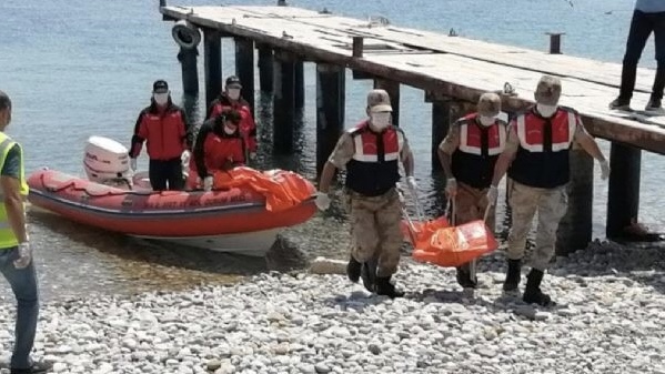 Van'daki tekne faciasında ölü sayısı 42'ye yükseldi