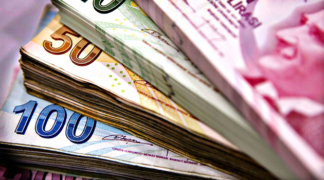 Hazine Nisan'da borçlanma rekoru kırdı