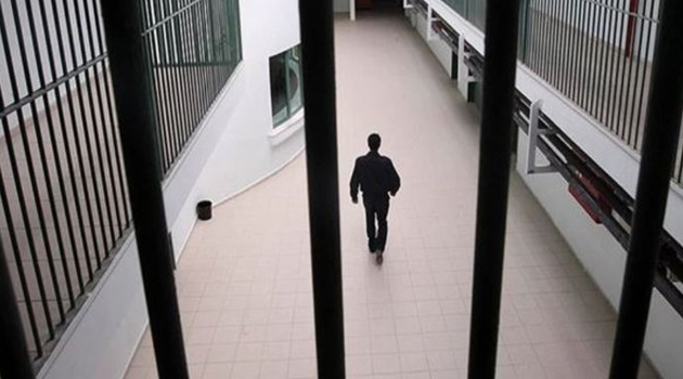 Adalet Bakanı Gül: Açık ve kapalı tüm cezaevlerindeki görüşler iki hafta süreyle ertelenmiştir