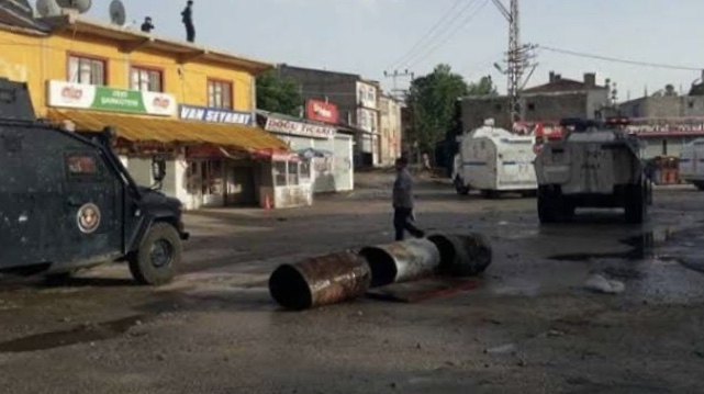 Van'da patlama: Ölü ve yaralılar var