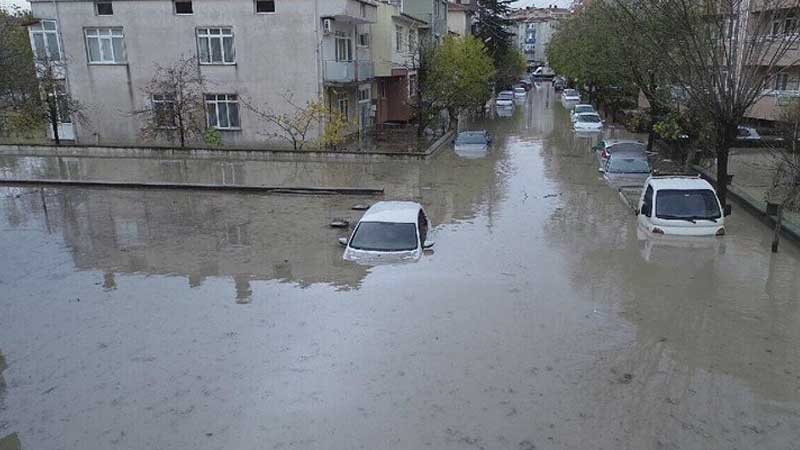 Meteoroloji'den 10 il için sel uyarısı!