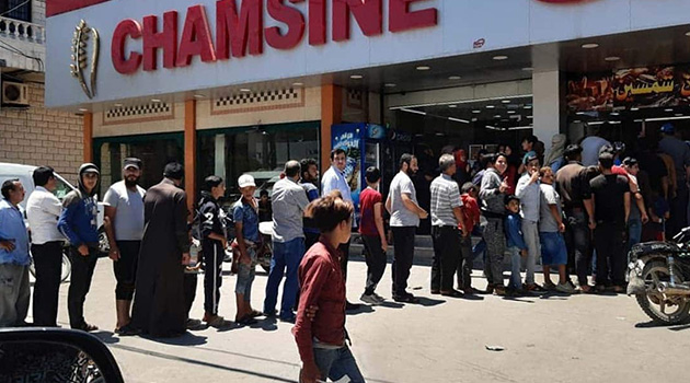 Lübnan'da ekmek krizi baş gösterdi