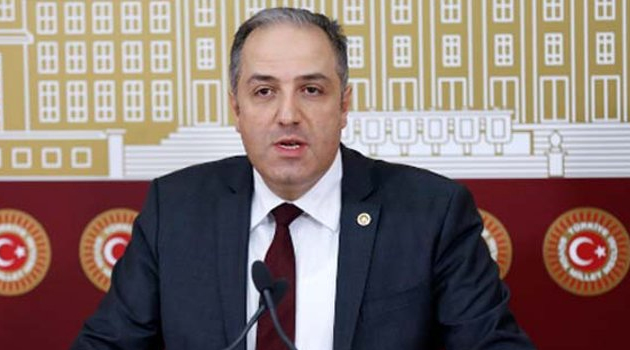 Mustafa Yeneroğlu AK Parti'den istifa etti