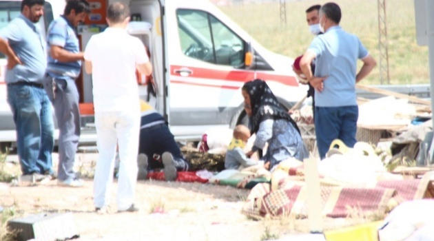 Konya'da minibüs ile tır çarpıştı: 6 ölü
