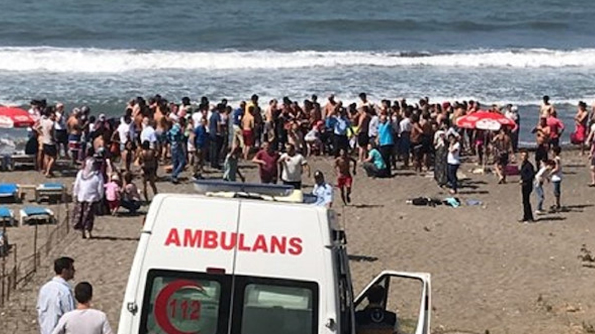 Denizde boğulmak üzere olan 2 Türk'ü kurtaran Libyalı alim hayatını kaybetti