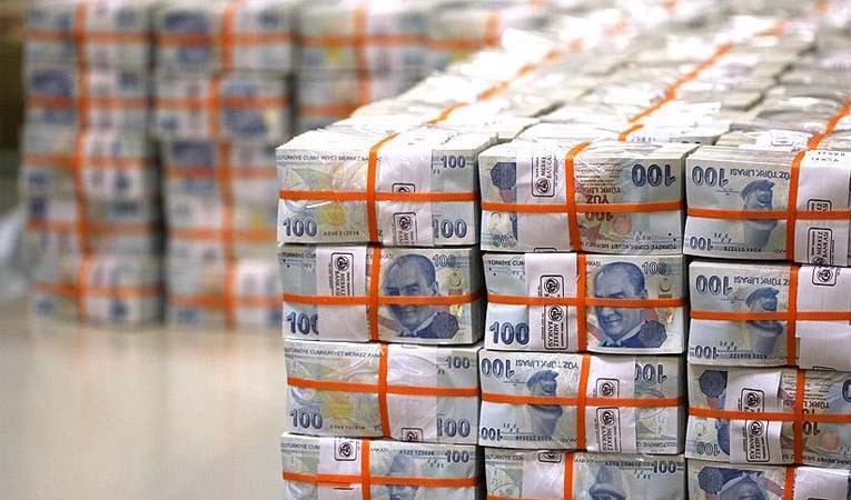 Bütçe 78.6 milyar TL açık verdi