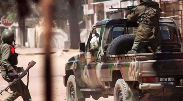 Mali'de bir köye düzenlenen silahlı saldırıda 26 kişi öldü