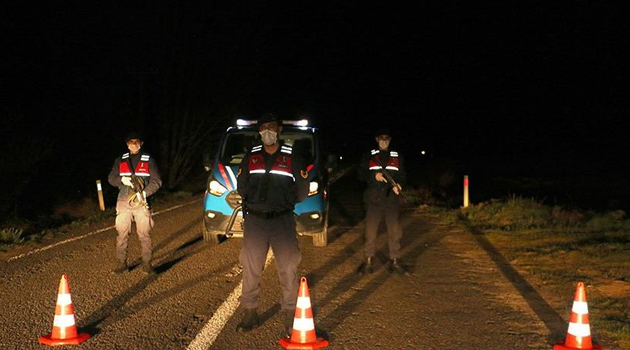 Manisa'da bir mahallenin karantina süresi uzatıldı