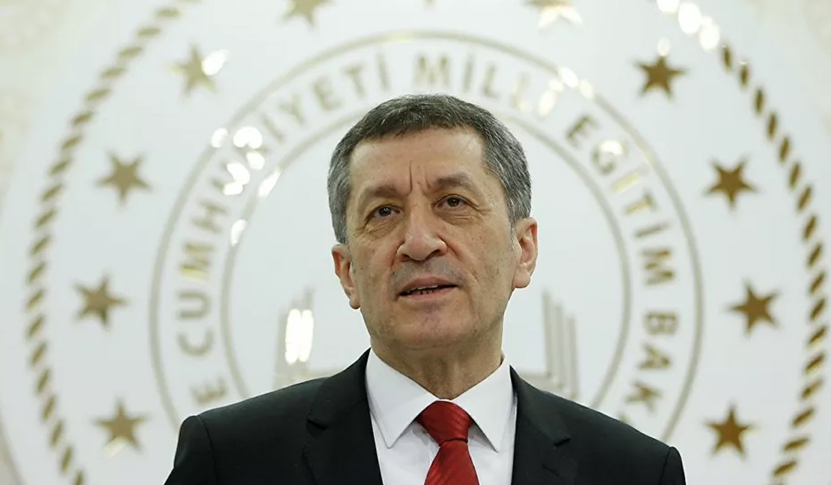 Milli Eğitim Bakanı Ziya Selçuk: Okulların açılması sağlık koşullarına bağlı