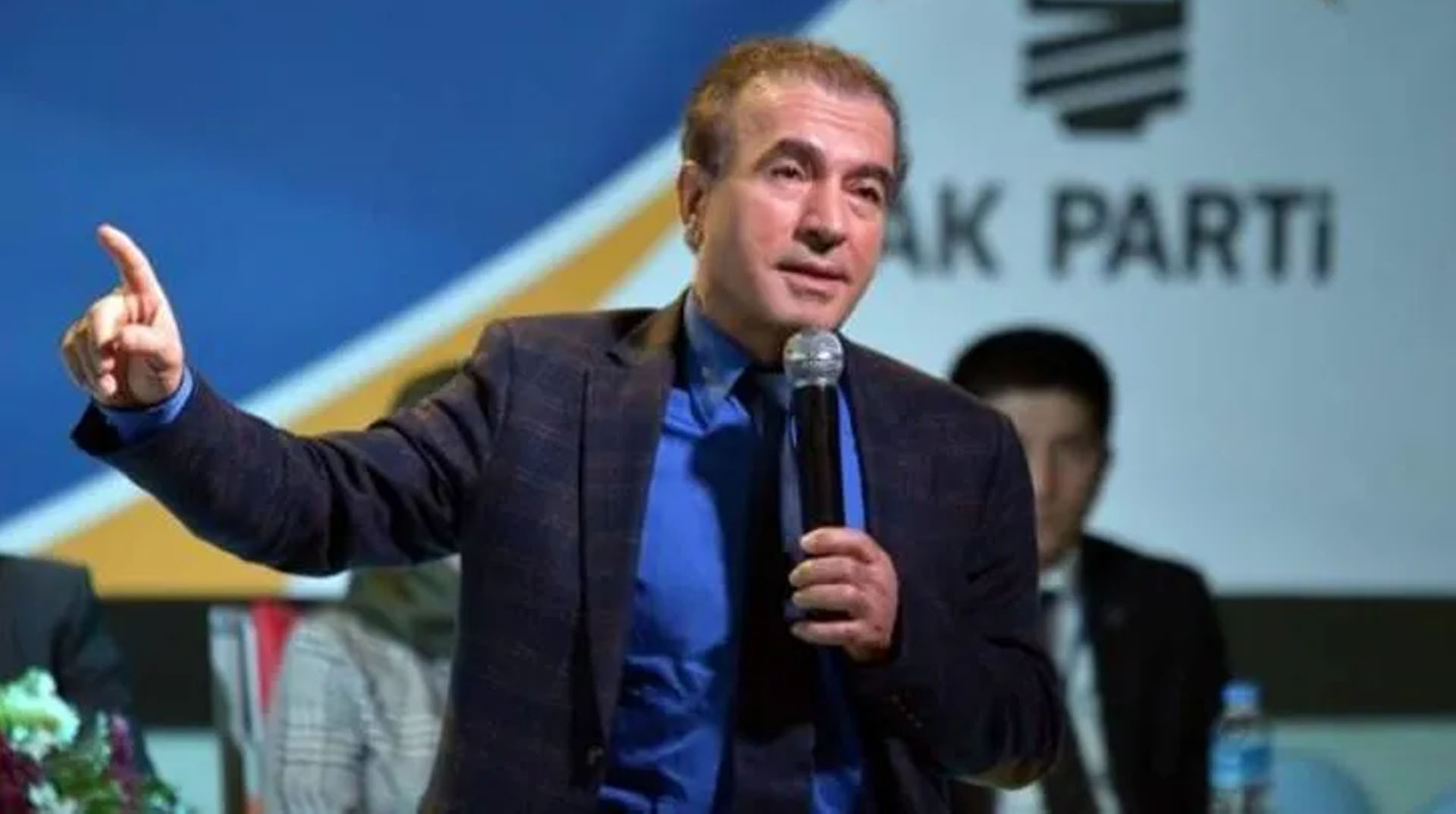 Metiner’in “AK Parti ömrünü tamamladı” sözlerine iktidardan yanıt