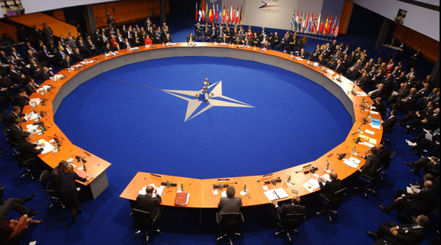 NATO karargahında görevli bir kişide koronavirüs tespit edildi