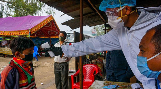 Nepal'de 4 aydır uygulanan sokağa çıkma yasağı kaldırıldı