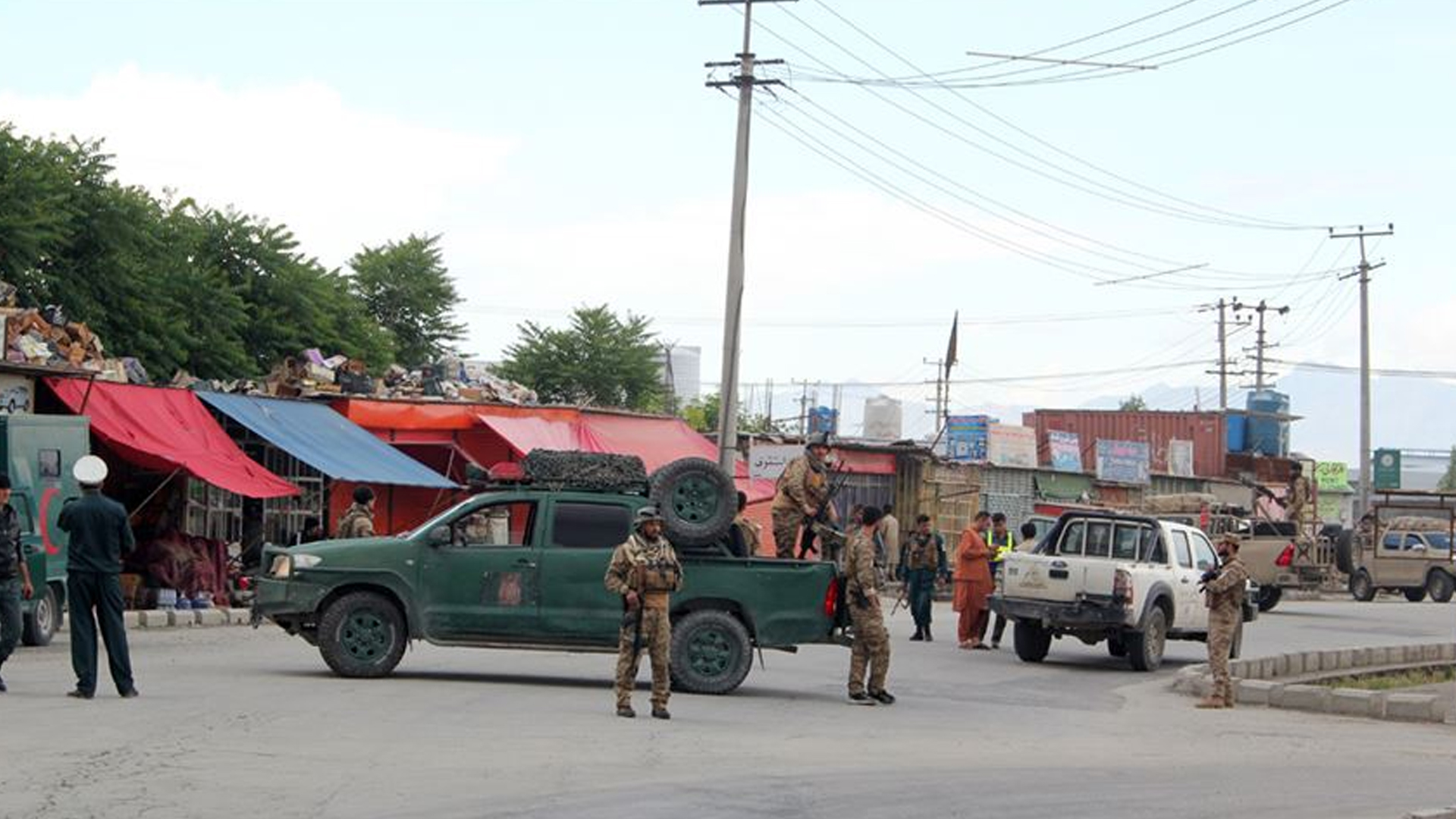 Afganistan'da camide patlama: 63 Şehit