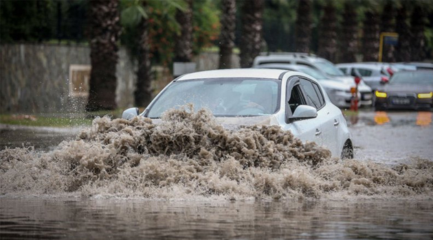 Meteorolojiden sel ve su baskını uyarısı