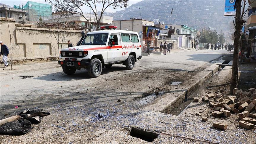 Afganistan’da yol kenarına yerleştirilen bomba infilak etti