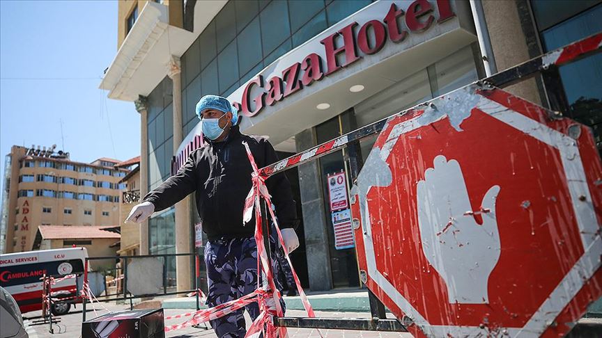 İşgal altındaki Batı Şeria'da sokağa çıkma yasağıyla hayat durdu