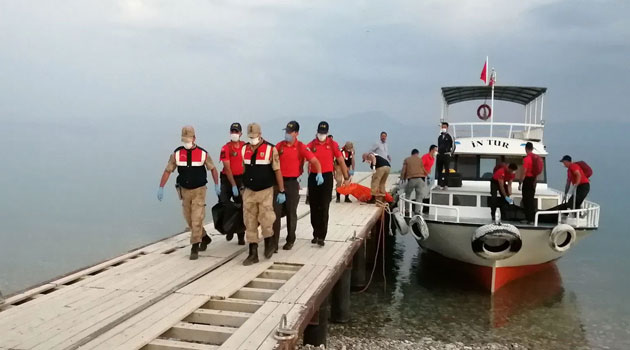 Van Gölü'nde bir kişinin daha cansız bedenine ulaşıldı: Bulunan ceset sayısı 60'a yükseldi