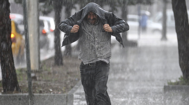 Meteorolojiden sağanak uyarısı: Bu illerde sel riski çok yüksek