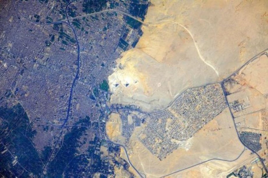 Dünya'nın Uzaydan Çekilmiş Fotoğrafları