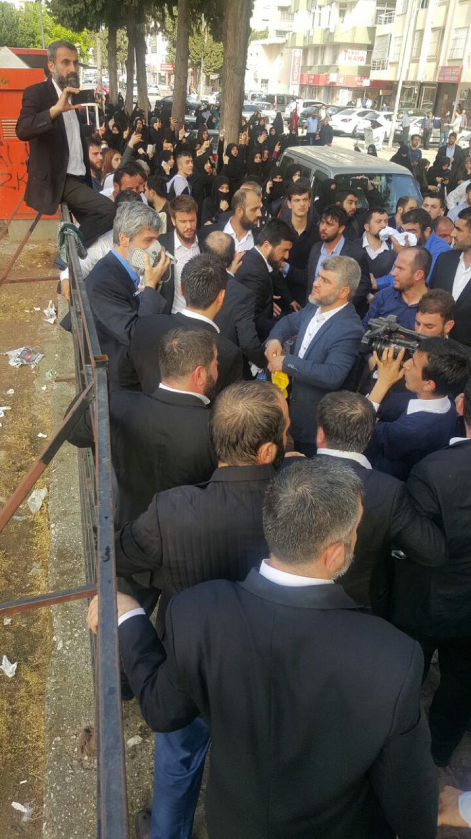 Furkan Vakfı Mensuplarına Acımasız Müdahale Anından Kareler