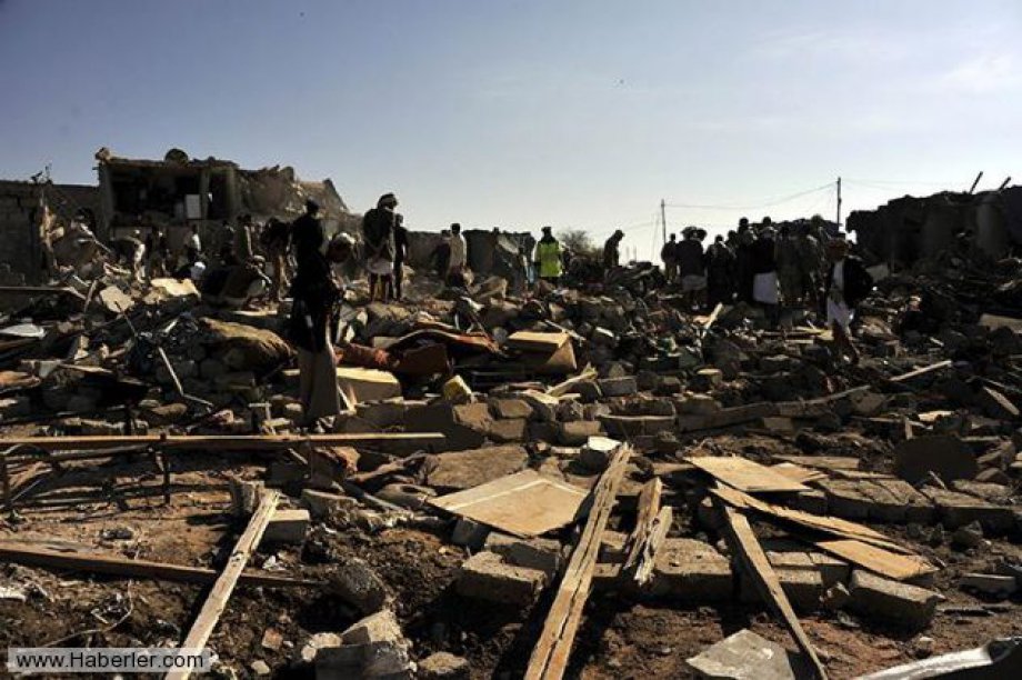 Yemen Saldırısından Objektiflere Takılanlar
