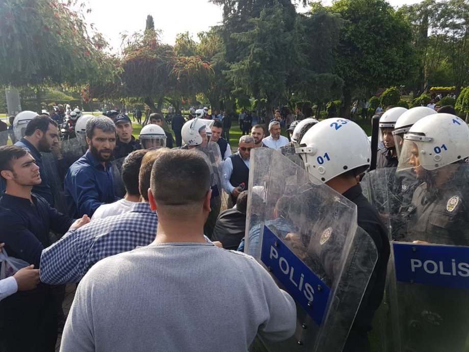 Furkan Vakfı Mensuplarına Acımasız Müdahale Anından Kareler