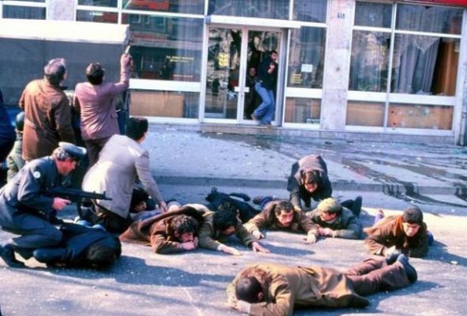 FOTOĞRAFLARLA 12 EYLÜL'DE YAŞANANLAR