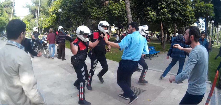 Furkan Vakfı Mensuplarına Acımasız Müdahale Anından Kareler