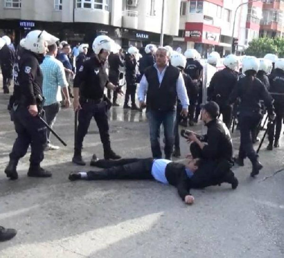 Furkan Vakfı Mensuplarına Acımasız Müdahale Anından Kareler