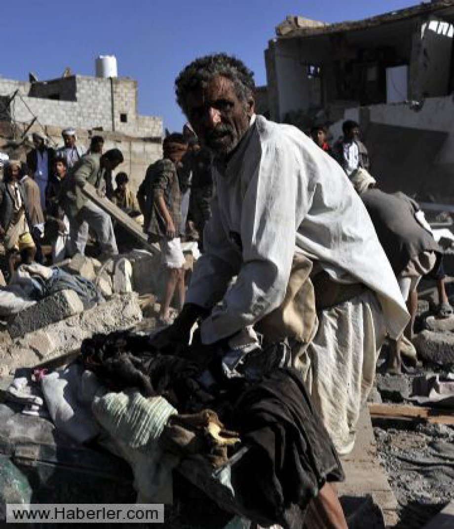 Yemen Saldırısından Objektiflere Takılanlar