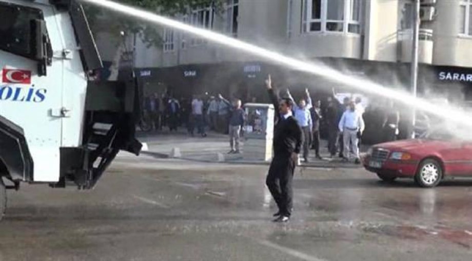 Furkan Vakfı Mensuplarına Acımasız Müdahale Anından Kareler
