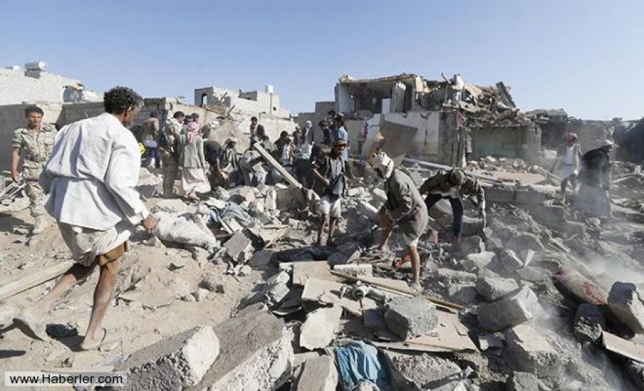 Yemen Saldırısından Objektiflere Takılanlar